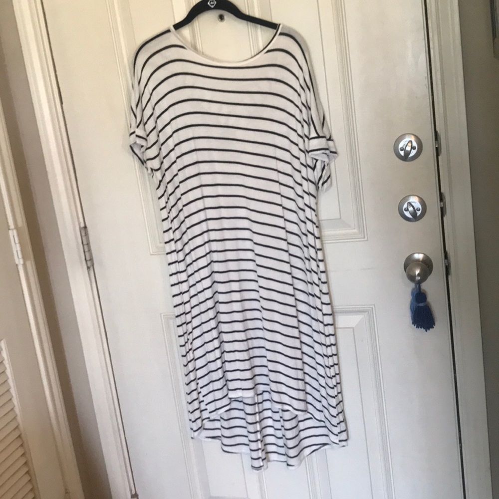 Hi-lo striped cross back dress